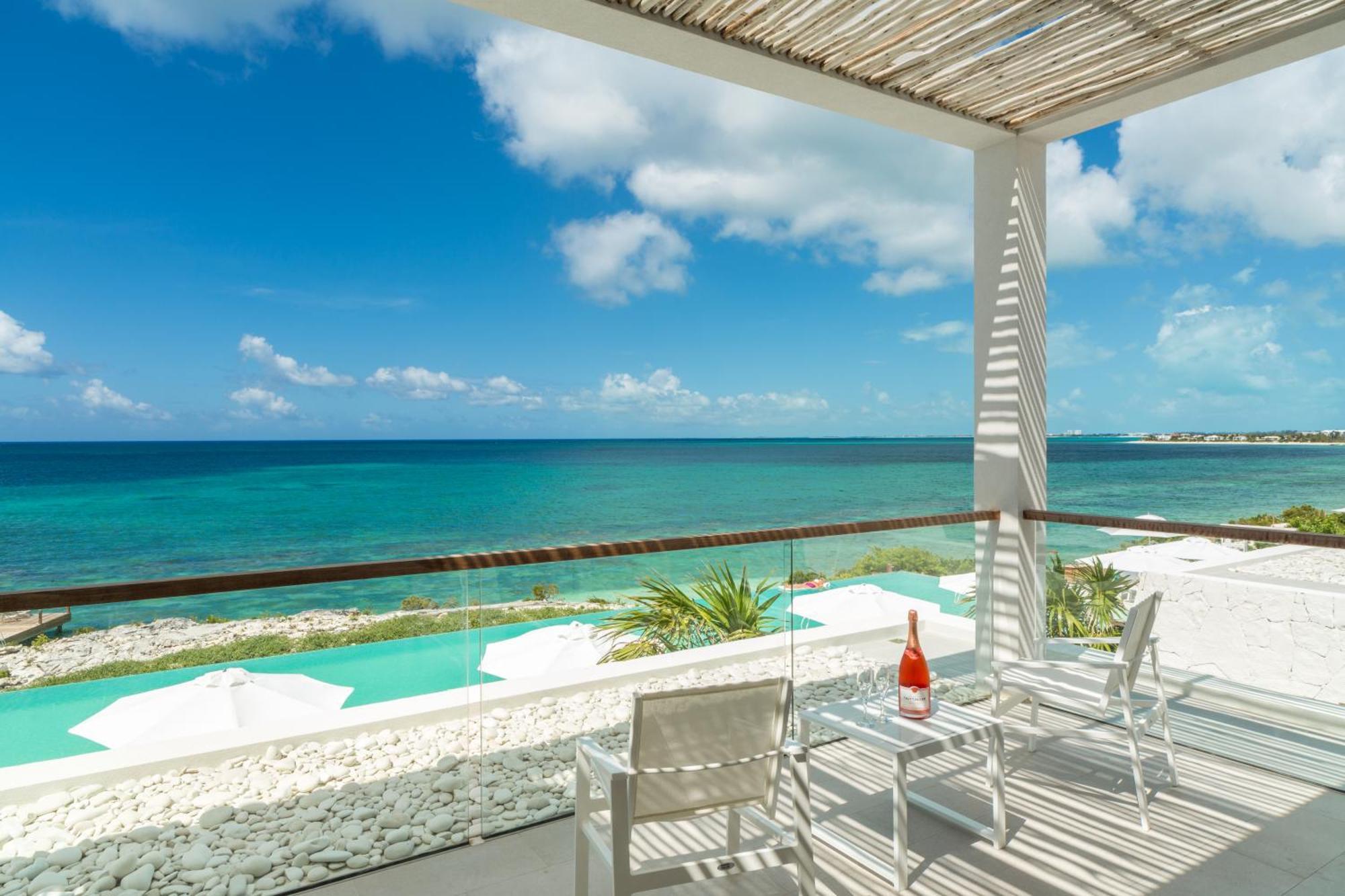 Rock House Hotel Turtle Cove Bagian luar foto
