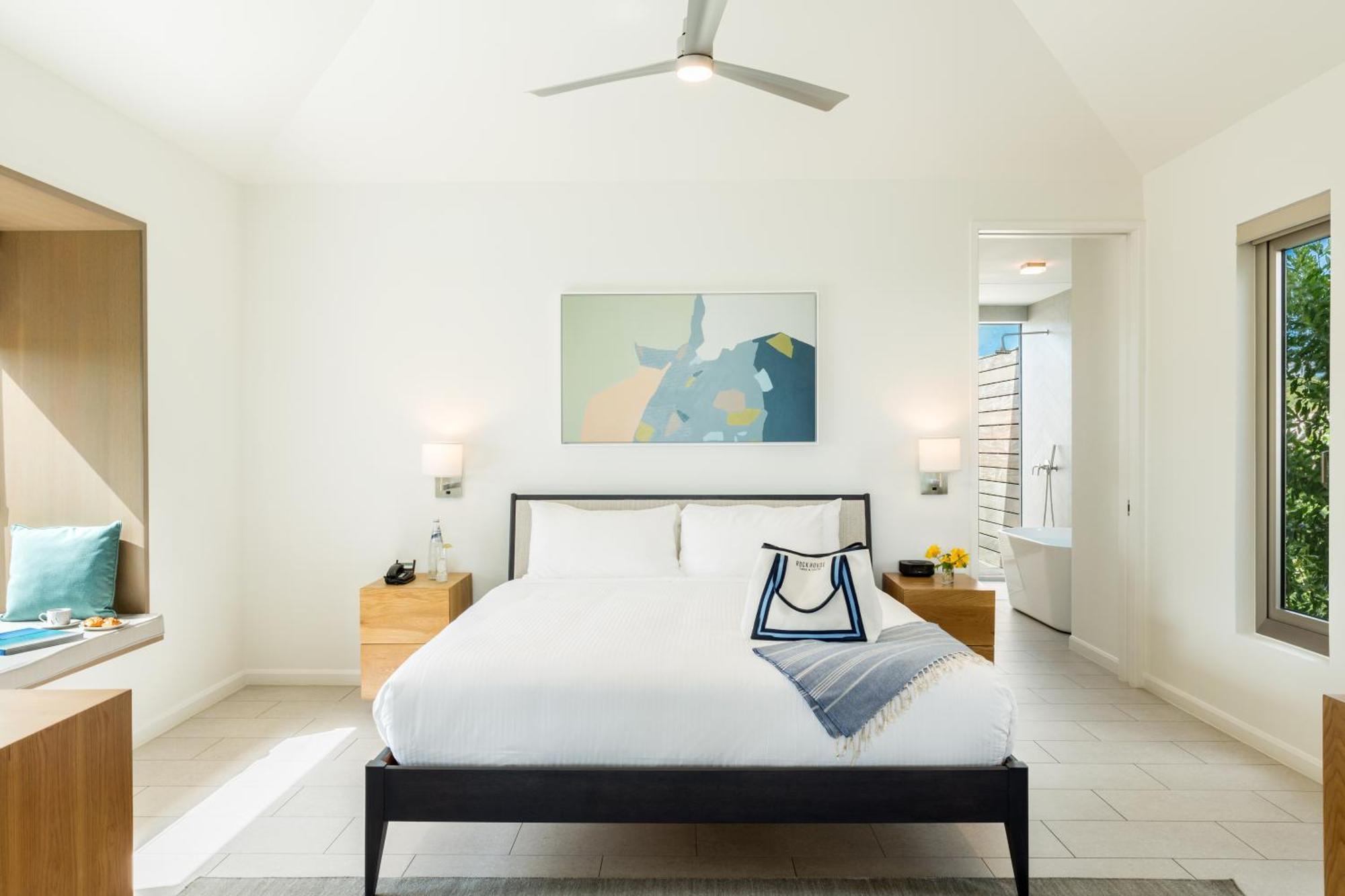 Rock House Hotel Turtle Cove Bagian luar foto