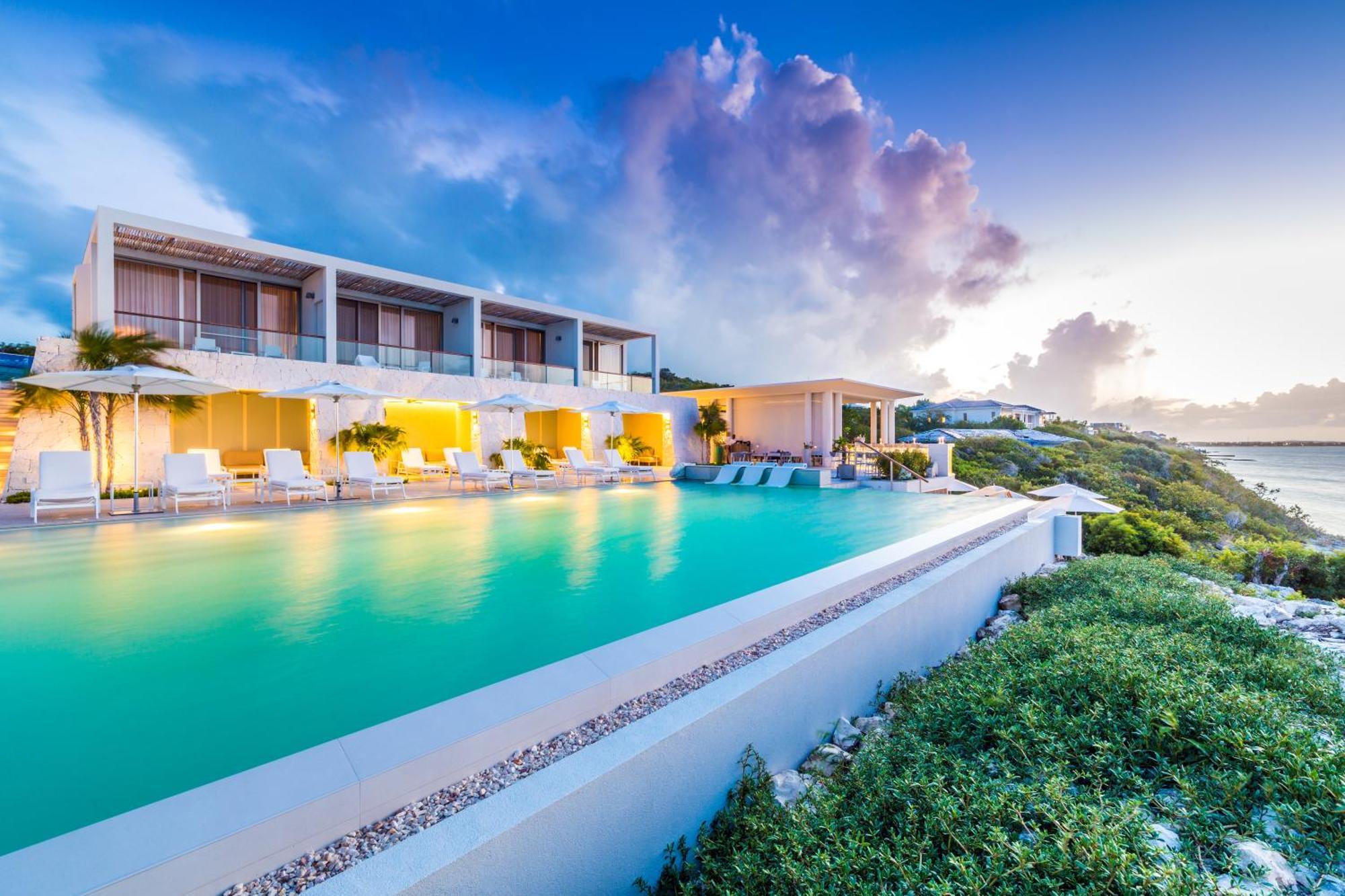 Rock House Hotel Turtle Cove Bagian luar foto